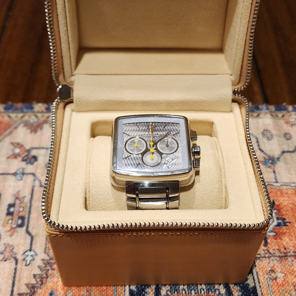 Louis Vuitton Silver and Gold Men's Watch